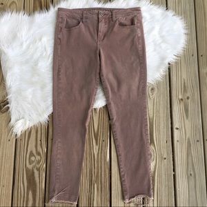 American Eagle Jegging Rose Pink Raw Hem Pants